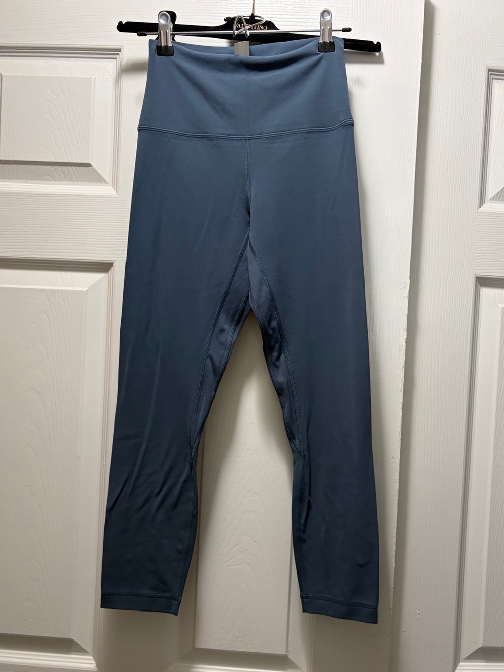 lululemon Align High-Rise Crop 23" Size 4 Iron Blue Nulu Yoga Leggings